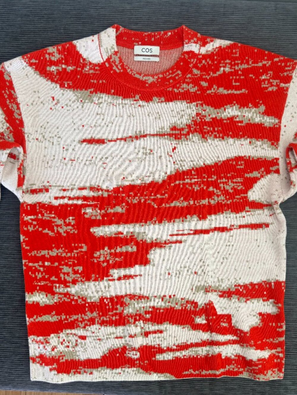 COS Relaxed Fit Crewneck Sweater Red White Abstract Print
